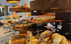 Favorita Golden Hotel e Eventos